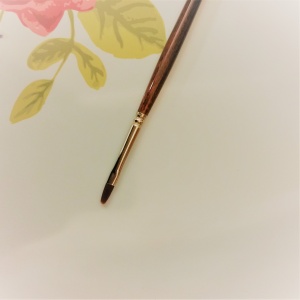 FILBERT LIPS AND NAIL BRUSH